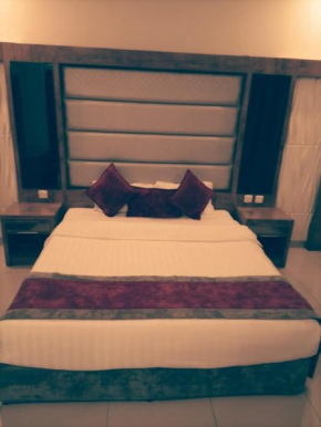 Aram room